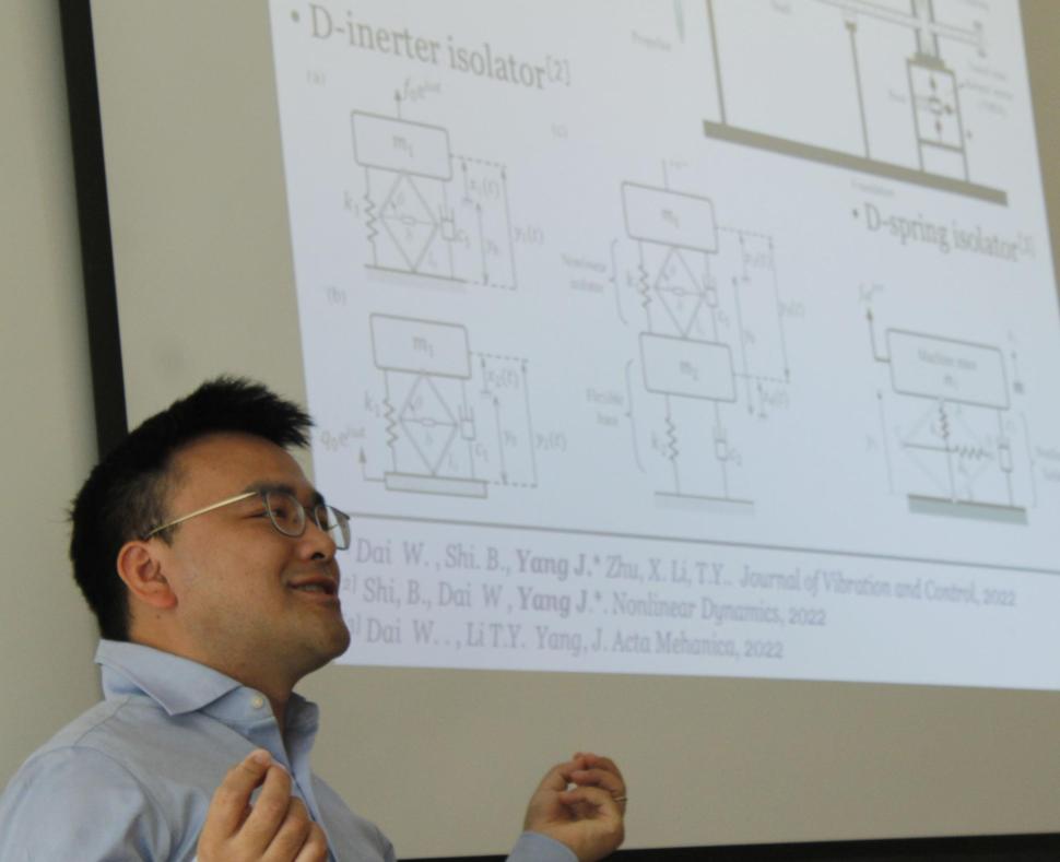 Seminar by prof. Yang in LOdz